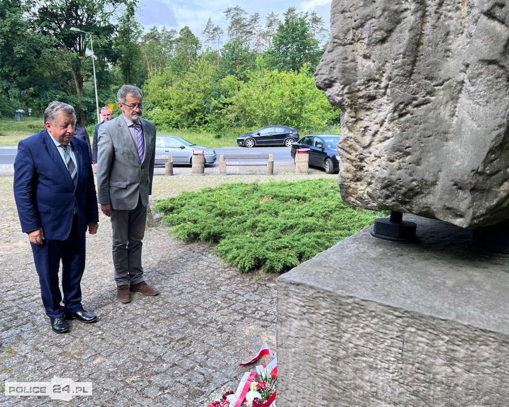 Dzień Pamięci Ofiar Niemieckich Obozów Koncentracyjnych...