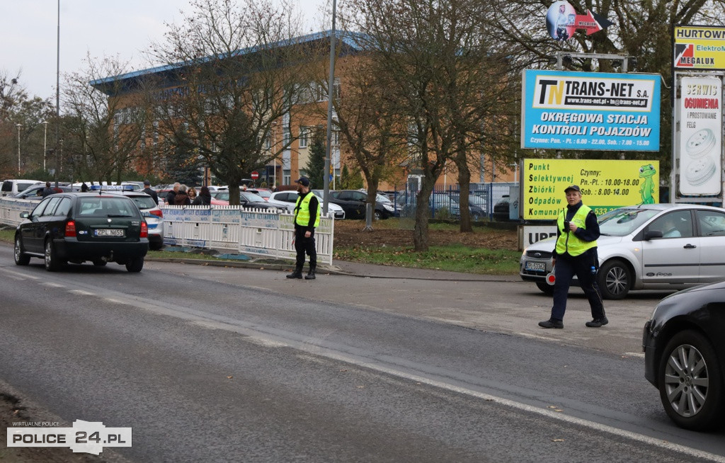 Wszystkich Świętych na polickim cmentarzu [foto]
