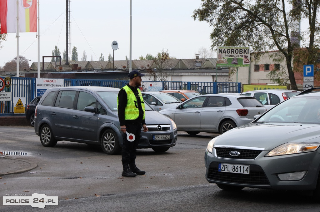 Wszystkich Świętych na polickim cmentarzu [foto]