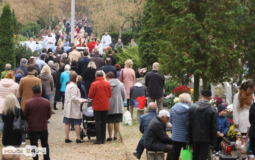 Wszystkich Świętych na polickim cmentarzu [foto]