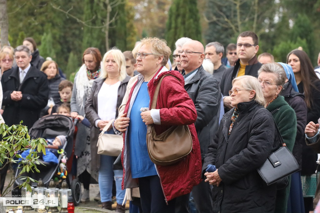 Wszystkich Świętych na polickim cmentarzu [foto]