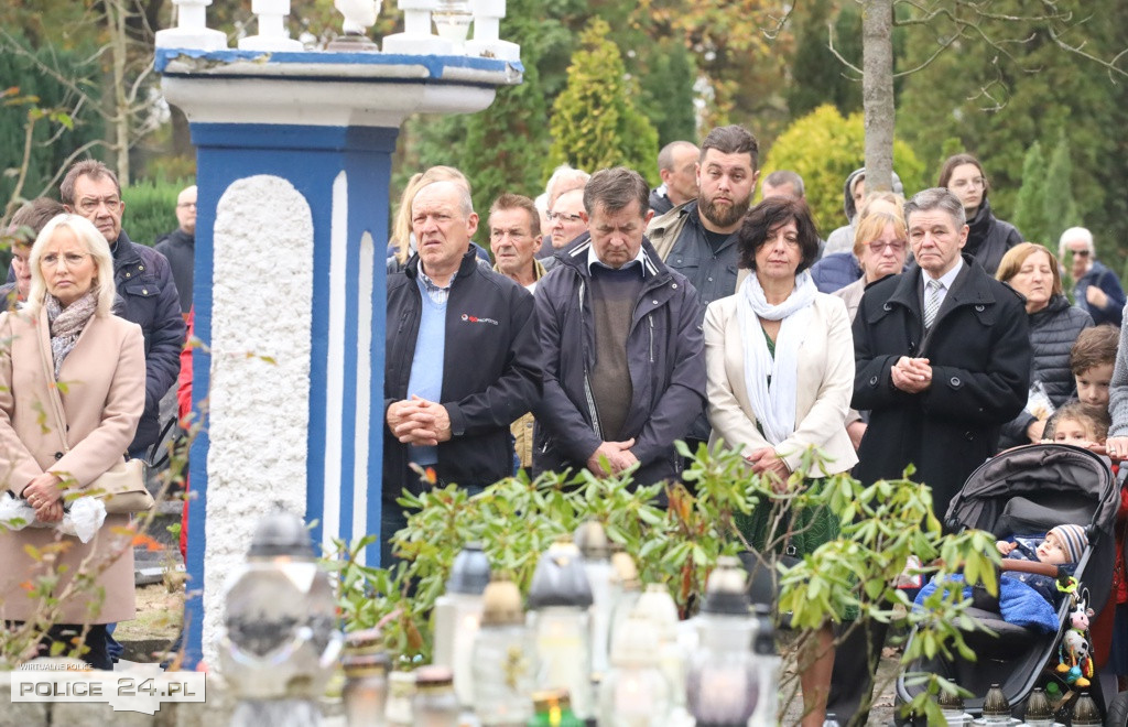 Wszystkich Świętych na polickim cmentarzu [foto]