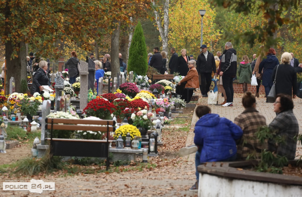 Wszystkich Świętych na polickim cmentarzu [foto]