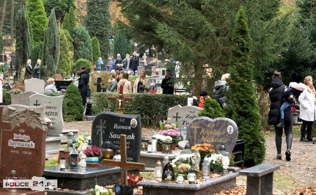 Wszystkich Świętych na polickim cmentarzu [foto]
