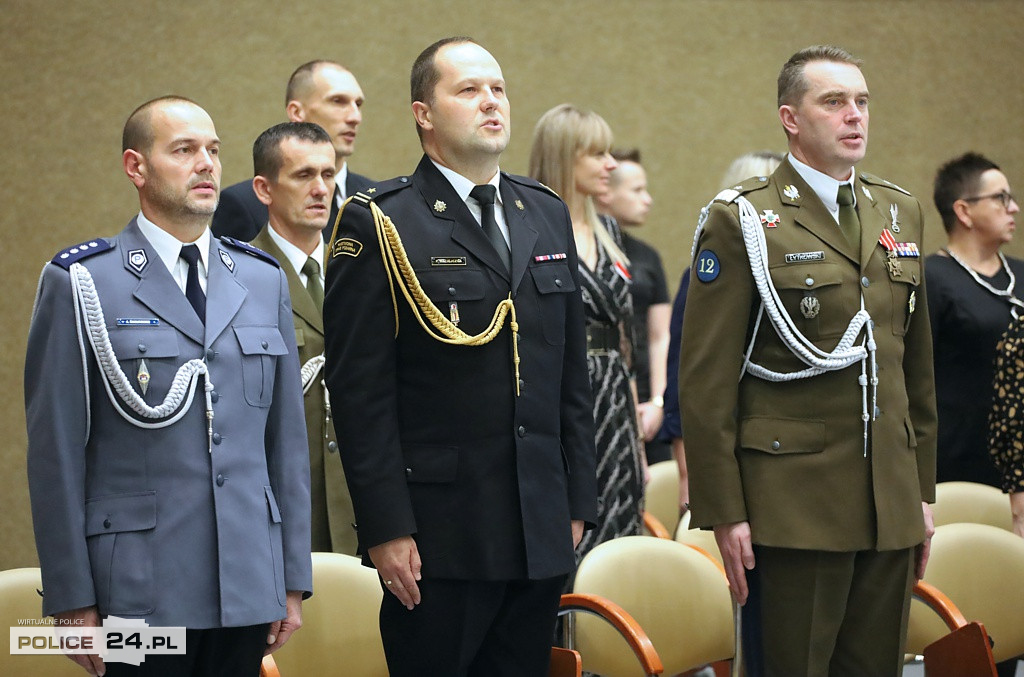 Uroczyste ślubowanie uczniów Zespołu Szkół w Policach