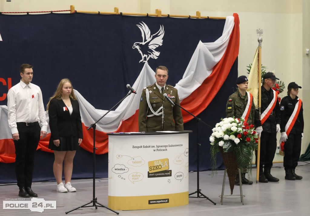 Uroczyste ślubowanie uczniów Zespołu Szkół w Policach
