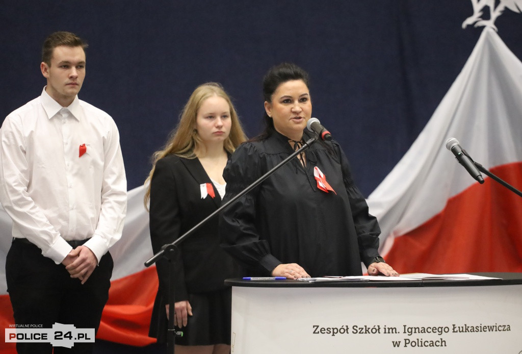 Uroczyste ślubowanie uczniów Zespołu Szkół w Policach