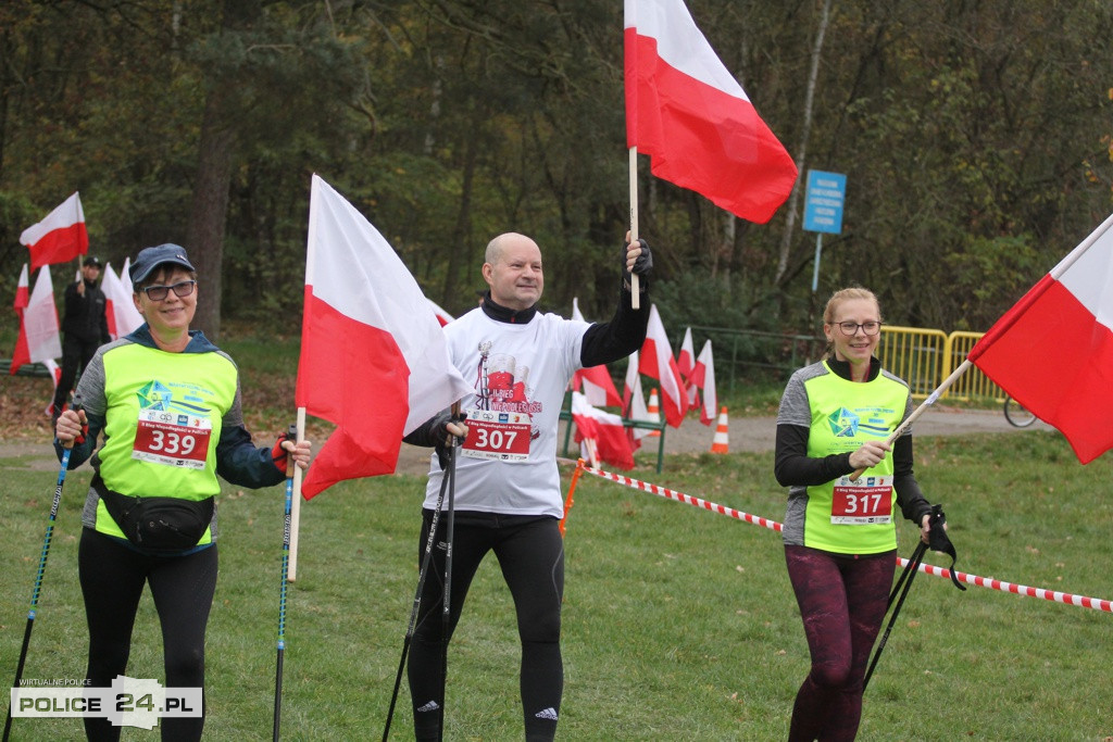 Bieg Niepodległości w Policach. Maszerowali po Puszczy Wkrzańskiej