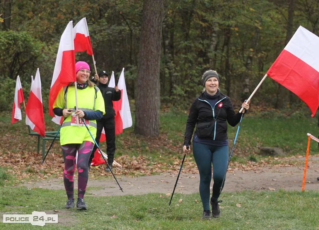 Bieg Niepodległości w Policach. Maszerowali po Puszczy Wkrzańskiej