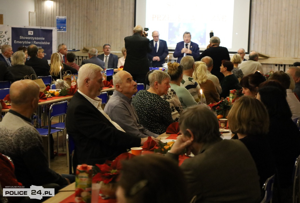 Spotkanie przedświąteczne emerytów i rencistów