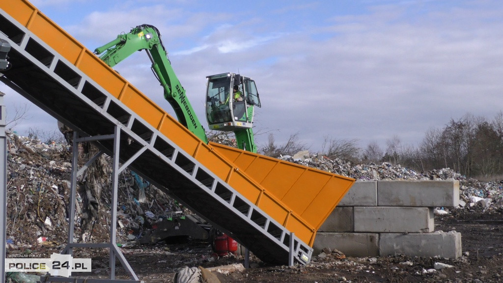 Ubywa śmieci przy ul. Kamiennej w Policach