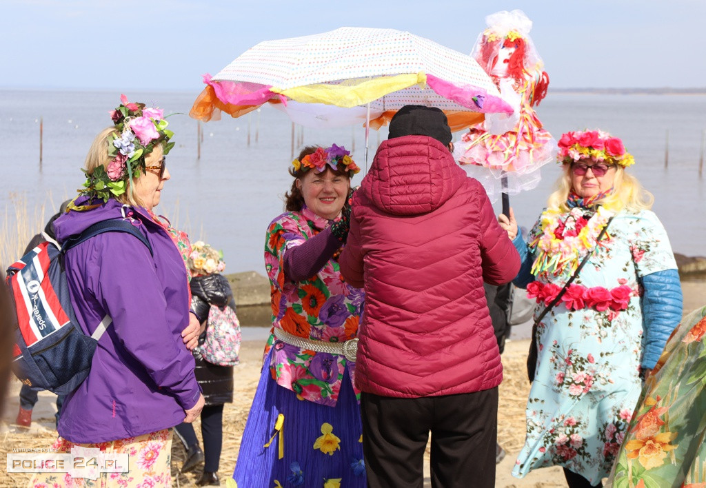 Powitanie wiosny i morsowanie w Trzebieży