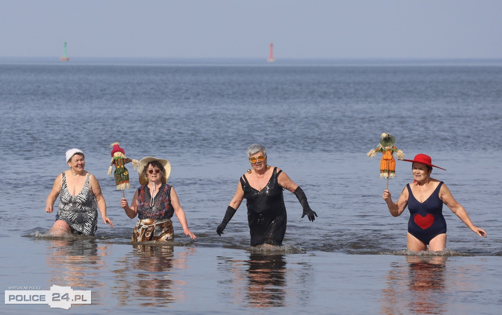 Powitanie wiosny i morsowanie w Trzebieży