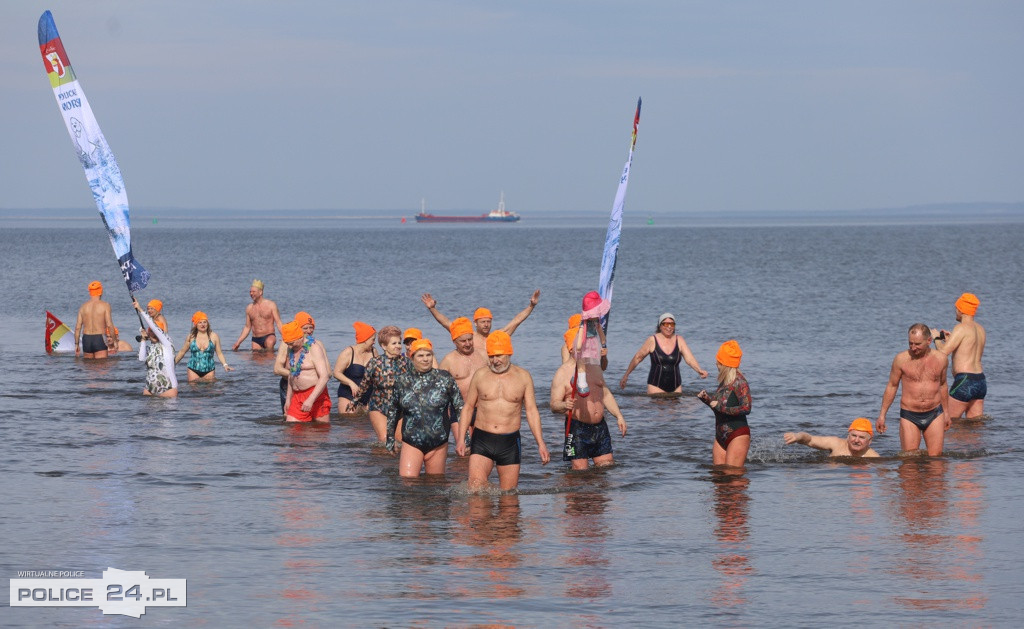 Powitanie wiosny i morsowanie w Trzebieży