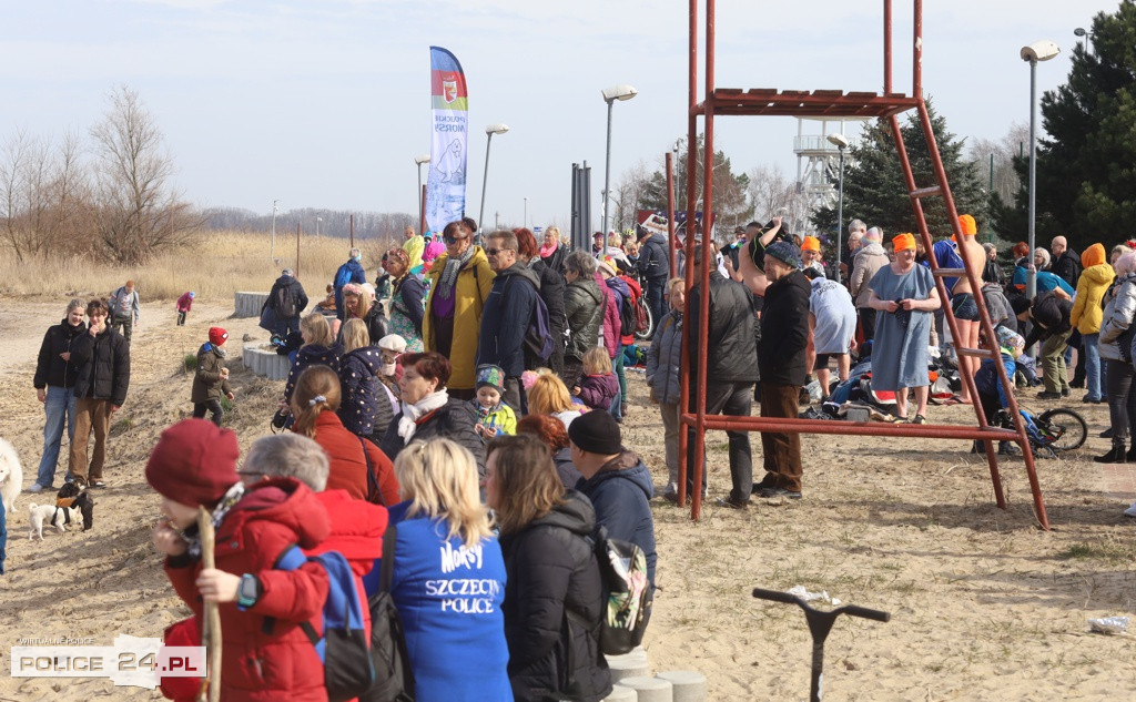 Powitanie wiosny i morsowanie w Trzebieży