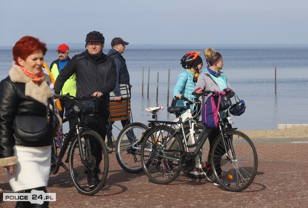 Powitanie wiosny i morsowanie w Trzebieży