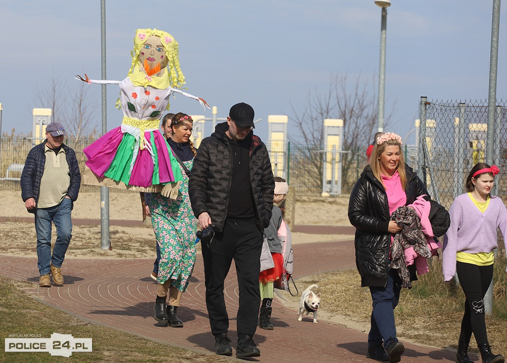 Powitanie wiosny i morsowanie w Trzebieży