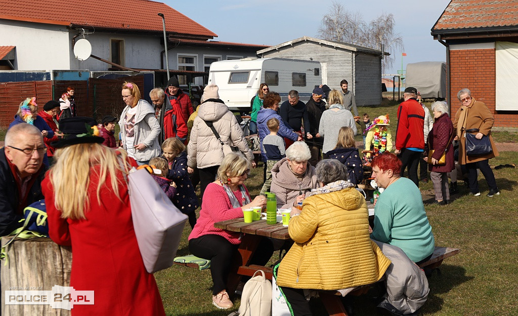 Powitanie wiosny i morsowanie w Trzebieży