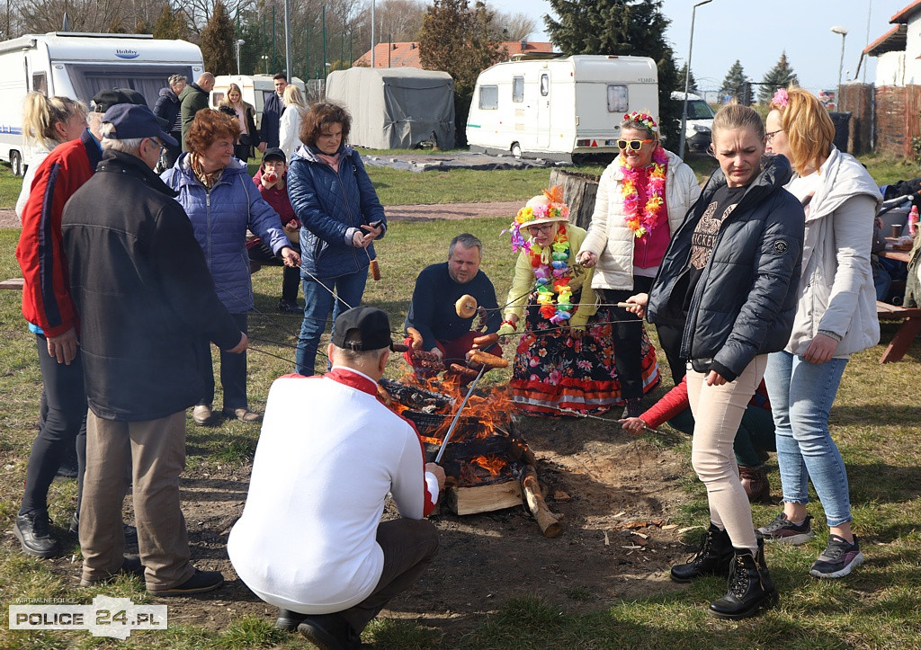 Powitanie wiosny i morsowanie w Trzebieży