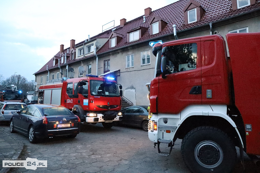 Ogień w mieszkaniu przy ul. Grzybowej w Policach [foto]