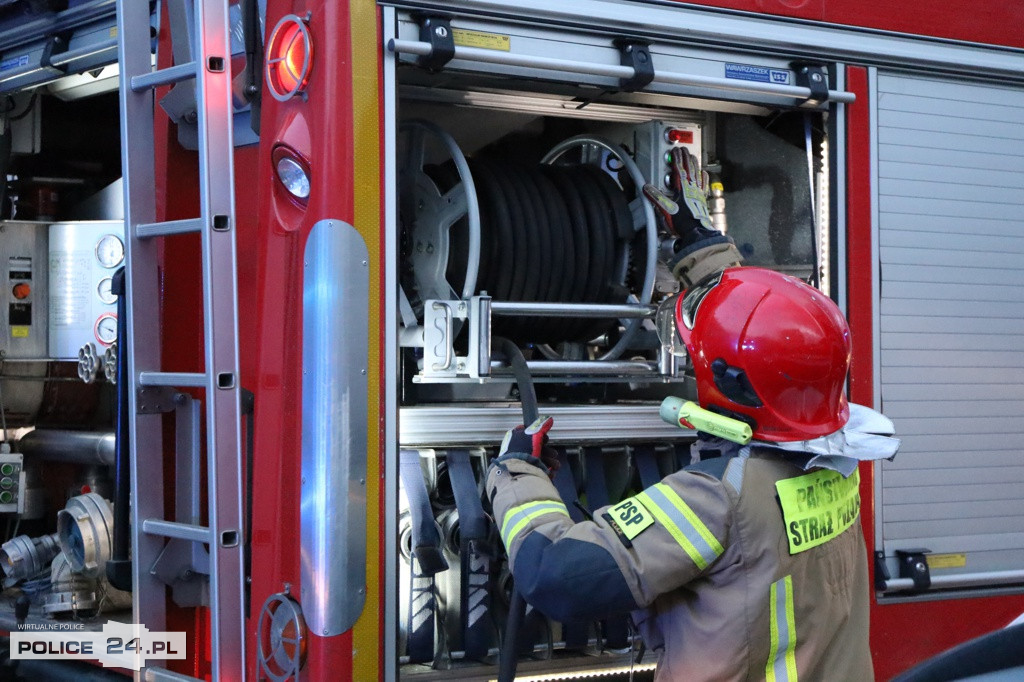 Ogień w mieszkaniu przy ul. Grzybowej w Policach [foto]