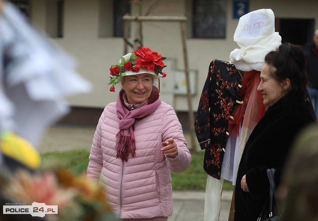 Barwne korowody przeszły ulicami Polic