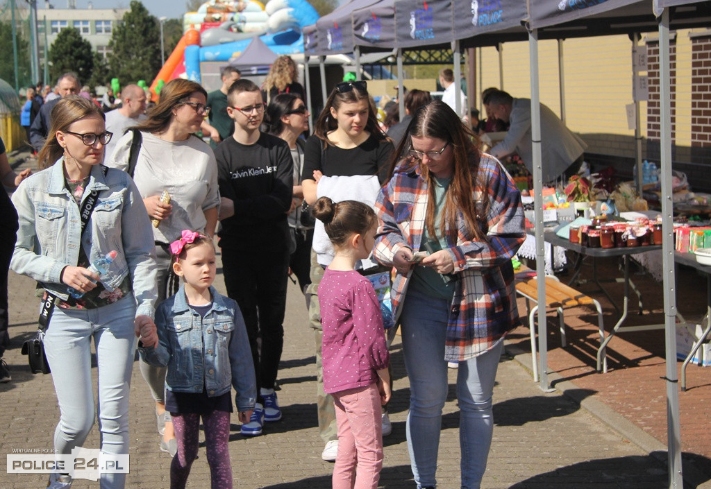 Zebrano ponad 47 tys. na leczenie i rehabilitację Julii i Bartka