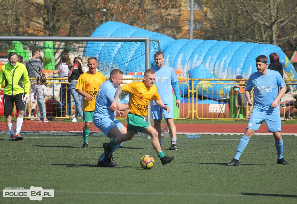 Zebrano ponad 47 tys. na leczenie i rehabilitację Julii i Bartka