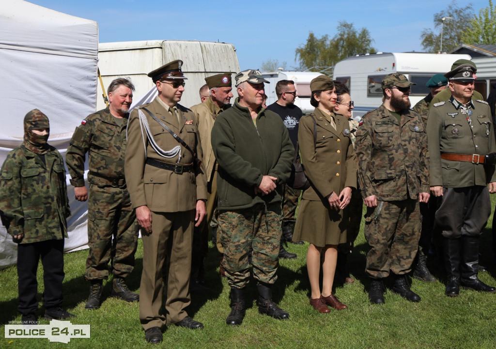 Majówka w Trzebieży. XI Spotkanie Pojazdów Militarnych