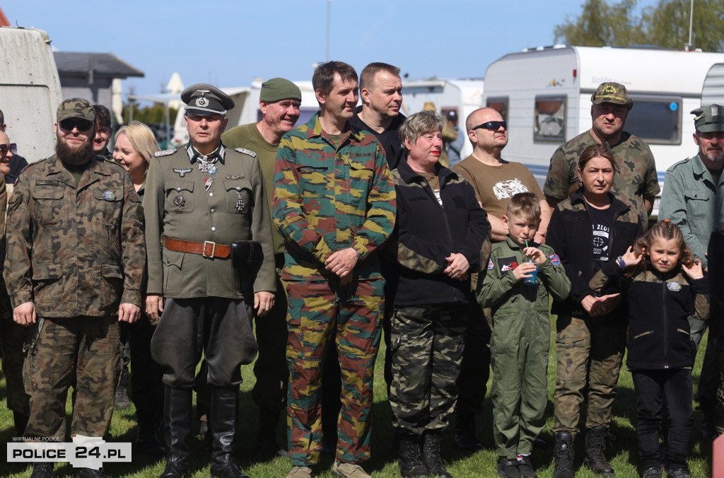 Majówka w Trzebieży. XI Spotkanie Pojazdów Militarnych