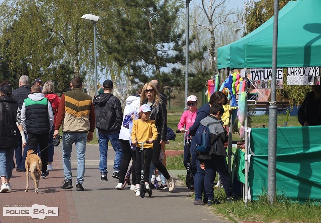 Majówka w Trzebieży. XI Spotkanie Pojazdów Militarnych