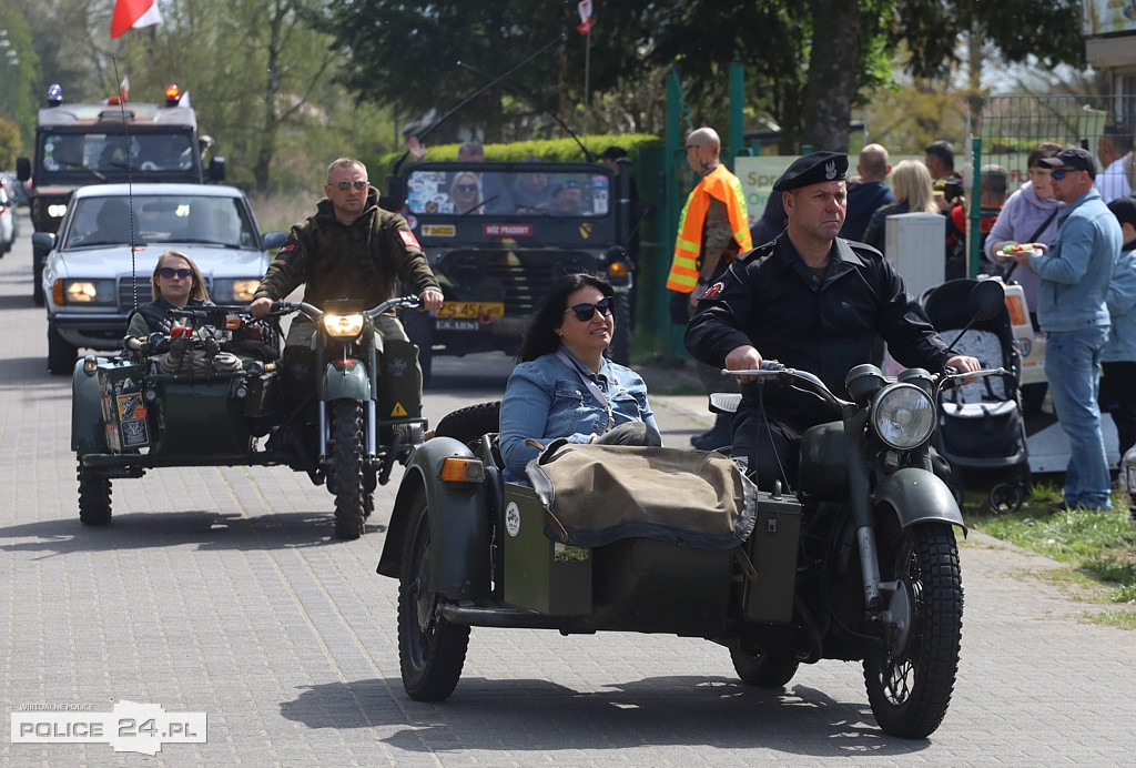 Majówka w Trzebieży. XI Spotkanie Pojazdów Militarnych