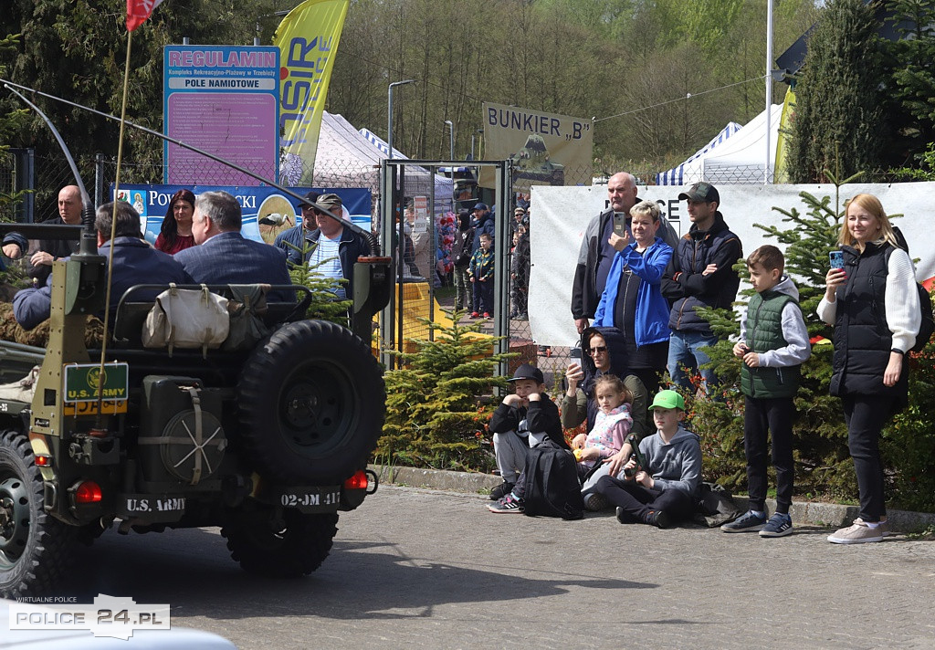 Majówka w Trzebieży. XI Spotkanie Pojazdów Militarnych