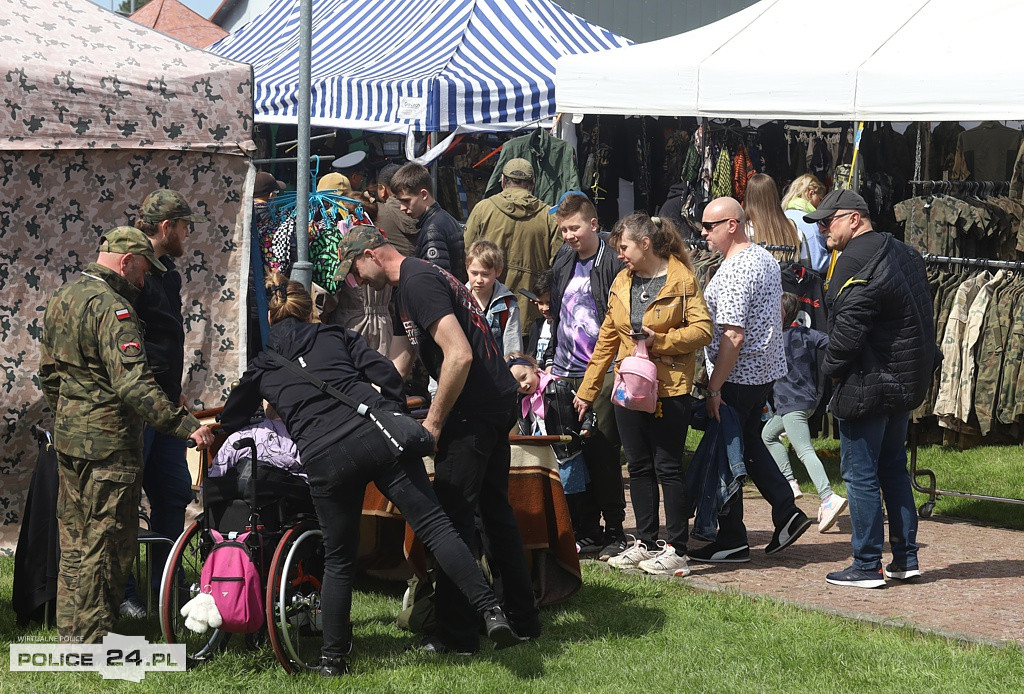 Majówka w Trzebieży. XI Spotkanie Pojazdów Militarnych