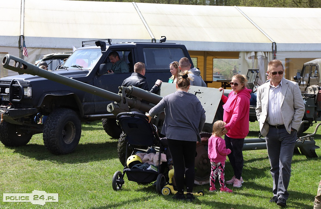 Majówka w Trzebieży. XI Spotkanie Pojazdów Militarnych
