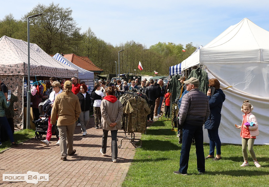 Majówka w Trzebieży. XI Spotkanie Pojazdów Militarnych