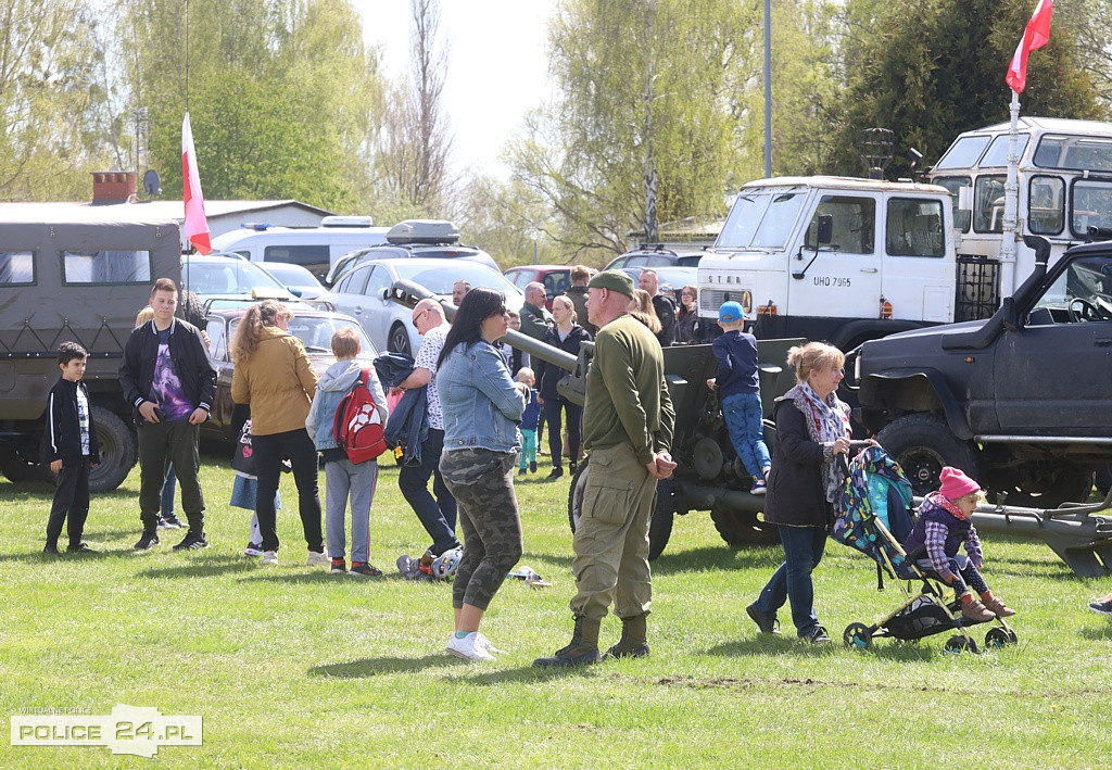 Majówka w Trzebieży. XI Spotkanie Pojazdów Militarnych