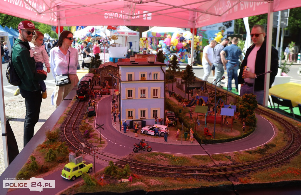 W Szczecinie trwa Piknik nad Odrą