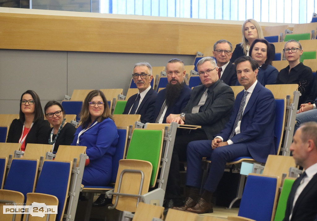 Grupa Azoty Police i ZUT w Szczecinie zainaugurowały Akademię Wodorową