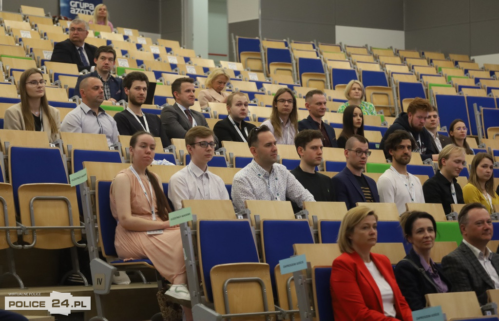 Grupa Azoty Police i ZUT w Szczecinie zainaugurowały Akademię Wodorową