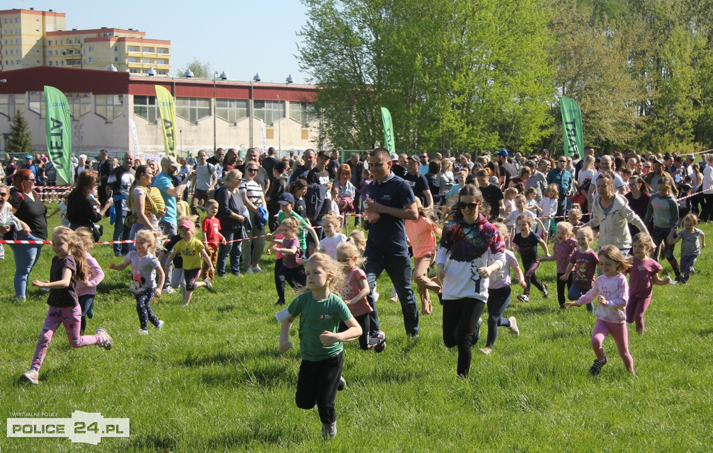 Police. Ostatnia edycja Szkolnej Ligi Biegów Przełajowych 2022/2023