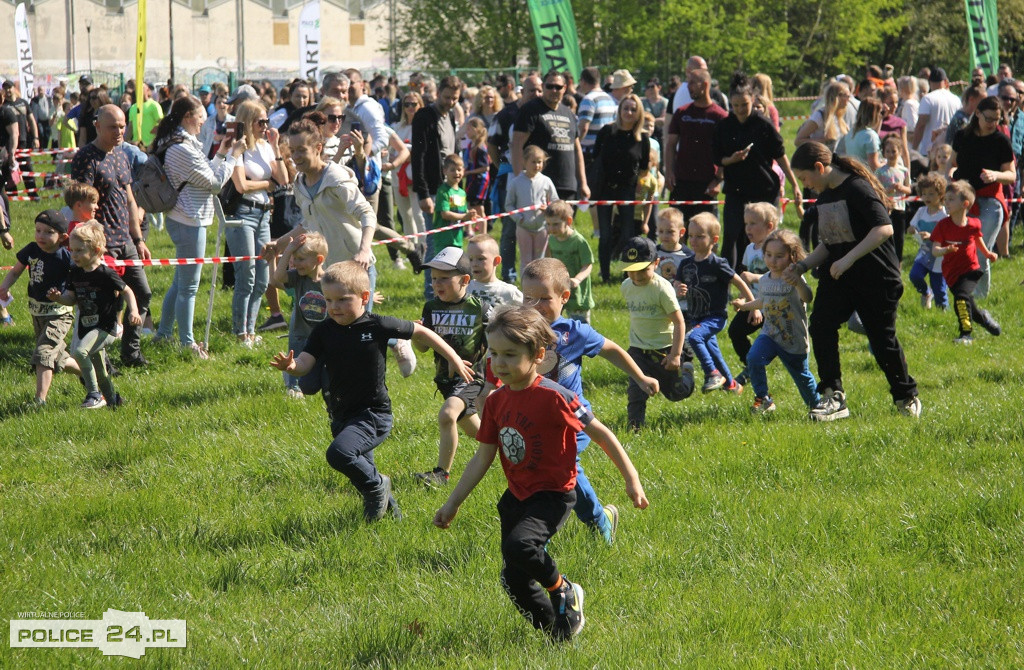 Police. Ostatnia edycja Szkolnej Ligi Biegów Przełajowych 2022/2023
