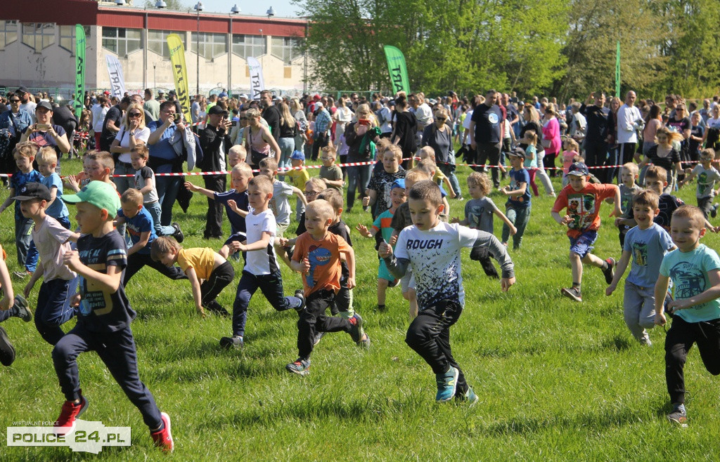 Police. Ostatnia edycja Szkolnej Ligi Biegów Przełajowych 2022/2023
