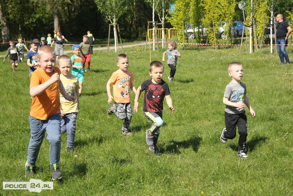 Police. Ostatnia edycja Szkolnej Ligi Biegów Przełajowych 2022/2023