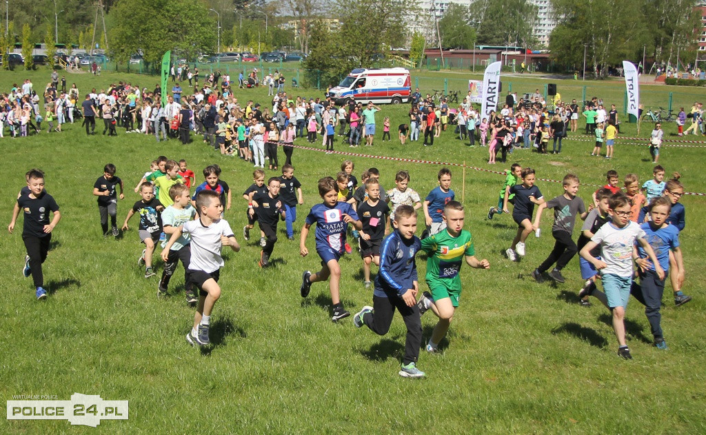 Police. Ostatnia edycja Szkolnej Ligi Biegów Przełajowych 2022/2023