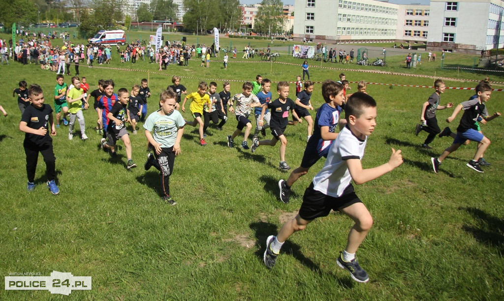 Police. Ostatnia edycja Szkolnej Ligi Biegów Przełajowych 2022/2023
