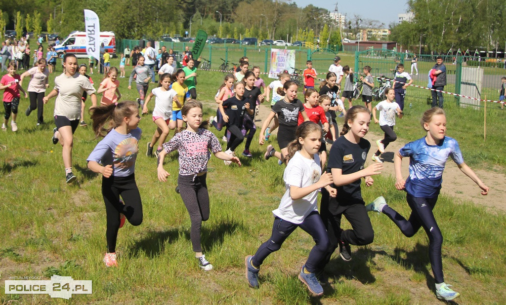Police. Ostatnia edycja Szkolnej Ligi Biegów Przełajowych 2022/2023