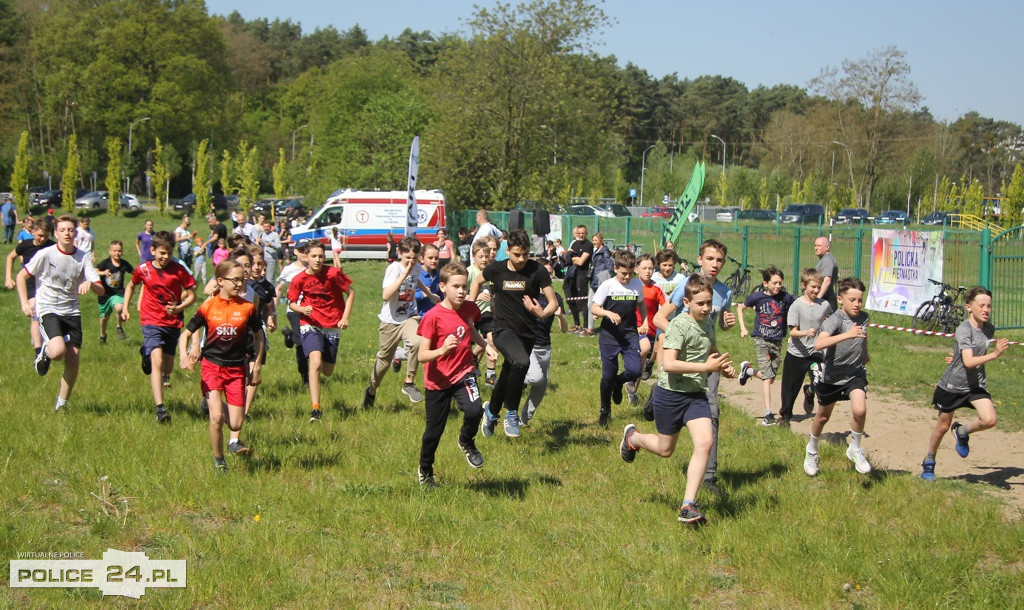 Police. Ostatnia edycja Szkolnej Ligi Biegów Przełajowych 2022/2023