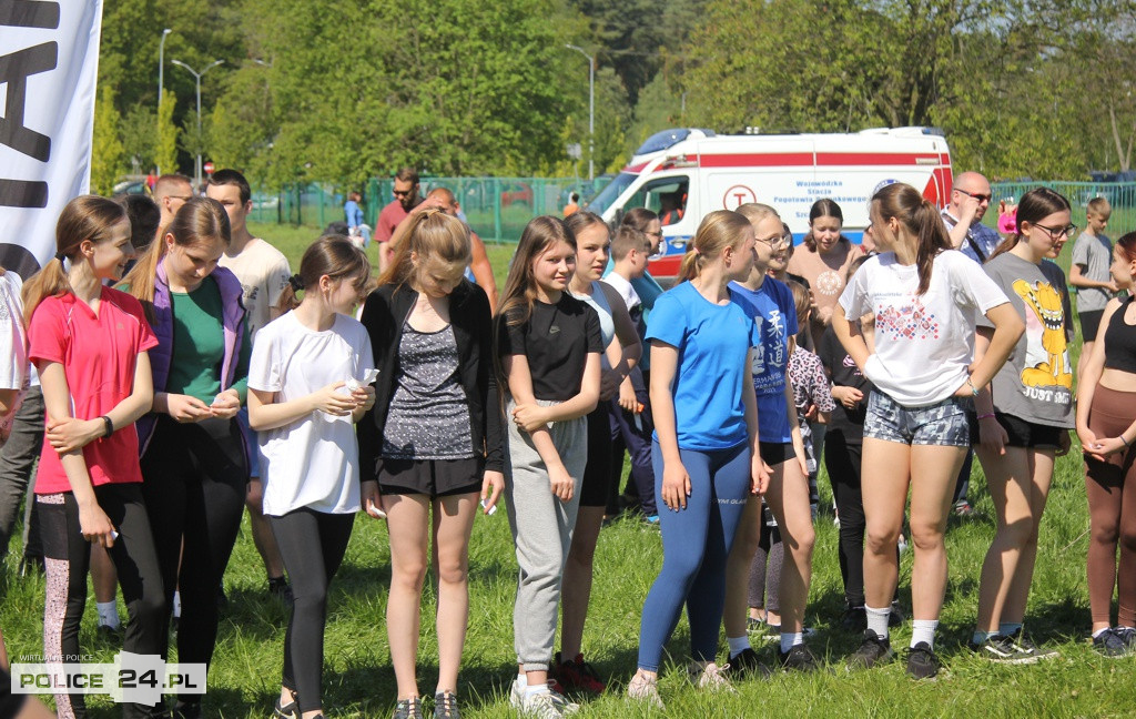 Police. Ostatnia edycja Szkolnej Ligi Biegów Przełajowych 2022/2023