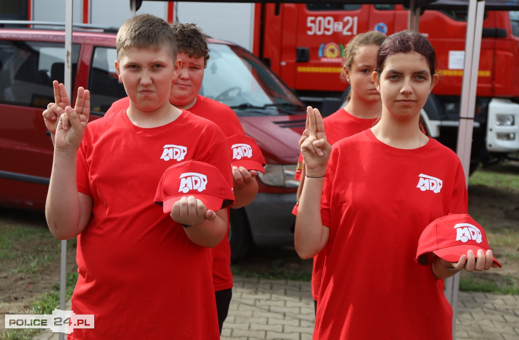 Ślubowanie Młodzieżowej Drużyny Pożarniczej w OSP Trzebież